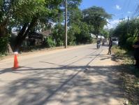 ดับเพลิงแม่สอด ออกเก็บกิ่งไม้และขยะในคลองสะพานชุมชนร่วมแรงก่อนถึงบ้านหัวฝาย