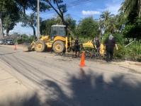 ดับเพลิงแม่สอด ออกเก็บกิ่งไม้และขยะในคลองสะพานชุมชนร่วมแรงก่อนถึงบ้านหัวฝาย