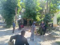 ดับเพลิงแม่สอด ออกตัดแต่งต้นไม้ภายในวัดมณีไพรสณฑ์ เพื่อเรียมงานลอยกระทง