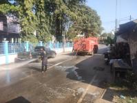 ดับเพลิงแม่สอด ออกฉีดล้างถนน ร่วมกิจกรรมจิตอาสา