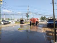 ดับเพลิงแม่สอด ออกฉีดล้างถนน ร่วมกิจกรรมจิตอาสา