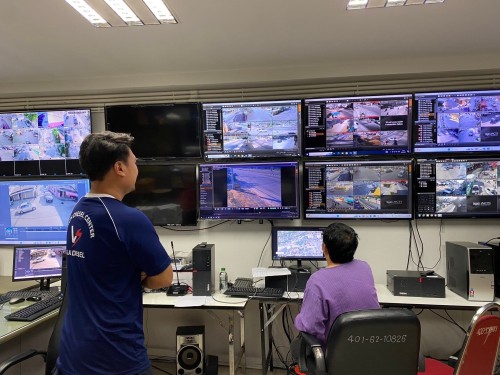 เจ้าหน้าที่กองยุทธศาสตร์และงบประมาณ ดำเนินการตามคำร้อง ขอซ่อมแซมเคเบิ้ลทีวี และขอใช้ข้อมูลจากกล้องวงจรปิด