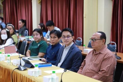 เข้าร่วมประชุมหัวหน้าส่วนราชการเทศบาลนครแม่สอด ครั้งที่ 2/2567 ประจำเดือนกุมภาพันธ์เพื่อแลกเปลี่ยนข้อราชการและรายงานผลการดำเนินด้านสวัสดิการสังคม