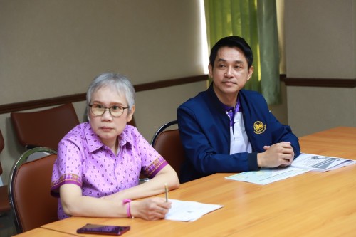 กองยุทธศาสตร์และงบประมาณ เข้าร่วมการอบรม เรื่อง การตรวจสอบข้อมูลหมุดหมายแผนพัฒนาเศรษฐกิจและสังคมแห่งชาติ ฉบับที่ 13 (พ.ศ.2566 - 2570) ในแผนพัฒนาขององค์กรปกครองส่วนท้องถิ่น (ผ่าน Facebook Live)