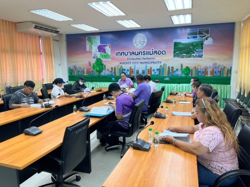การประชุมชี้แจ้งปรับเปลี่ยนรูปแบบการก่อสร้างฯ