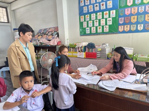 คณะกรรมการตรวจเยี่ยมสนามสอบการประเมินความสามารถด้านการอ่านของผู้เรียน (RT) ชั้นประถมศึกษาปีที่ 1 ปีการศึกษา 2566 ของนักเรียนในสังกัดเทศบาลนครแม่สอด