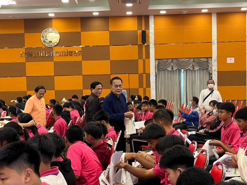 กองช่างสุขาภิบาล จัดโครงการอบรมการพัฒนาศักยภาพการจัดการขยะมูลฝอยของภาคีเครือข่าย ในพื้นที่เทศบาลนครแม่สอด