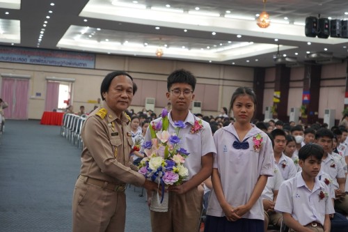 เทศบาลนครแม่สอดจัดกิจกรรมปัจฉิมนิเทศนักเรียนที่สำเร็จการศึกษา ประจำปีการศึกษา 2567