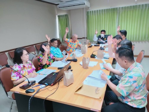 กองยุทธศาสตร์และงบประมาณ จัดประชุมคณะกรรมการติดตามและประเมินผลแผนพัฒนาเทศบาลนครแม่สอด ประจำปีงบประมาณ พ.ศ. 2567