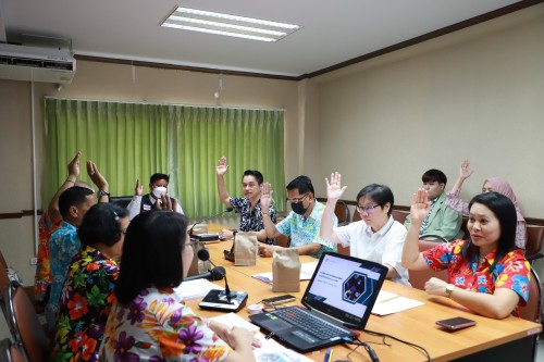 กองยุทธศาสตร์และงบประมาณ จัดประชุมคณะกรรมการติดตามและประเมินผลแผนพัฒนาเทศบาลนครแม่สอด ประจำปีงบประมาณ พ.ศ. 2567