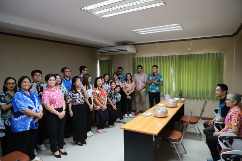 จัดกิจกรรมรดน้ำขอพร เนื่องในประเพณีสงกรานต์ ประจำปี 2567