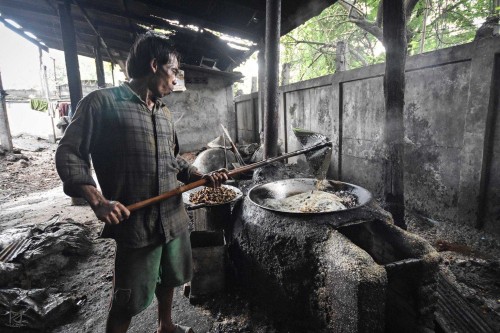 ป้าพา ถั่วทอด แปหล่อ แปจ่อ