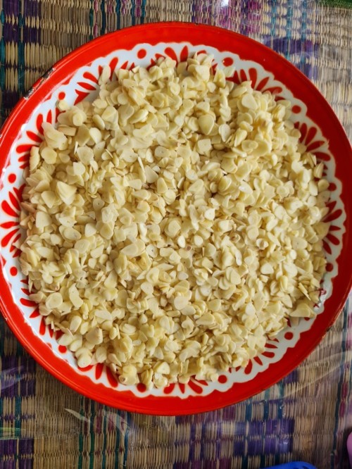 น้ำพริกแคบหมู กลุ่มพัฒนาสตรี ชุมชนประชารักษ์ 