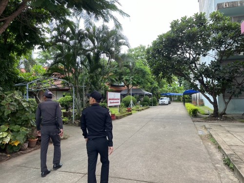 เจ้าหน้าที่เทศกิจ ออกตรวจตราตามมาตรการรักษาความปลอดภัยในโรงเรียน เขตเทศบาลนครแม่สอด 24/6/2567