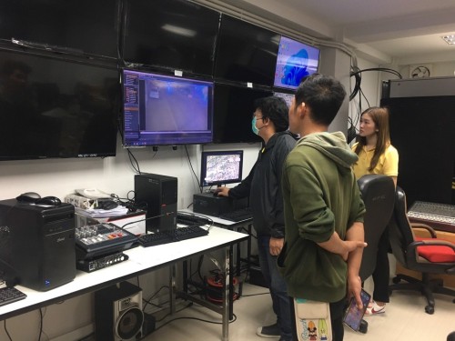 เจ้าหน้าที่กองยุทธศาสตร์และงบประมาณ ดำเนินการตามคำร้องขอซ่อมแซมเคเบิ้ลทีวี และขอใช้ข้อมูลจากกล้องวงจรปิด