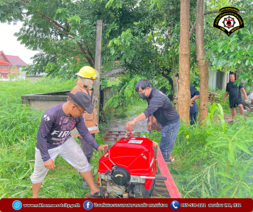 ดับเพลิงนครแม่สอด ออกดำเนินการช่วยเหลือประชาชนที่ได้รับผลกระทบจากอุทกภัยในเขตพื้นที่ ทน.แม่สอด