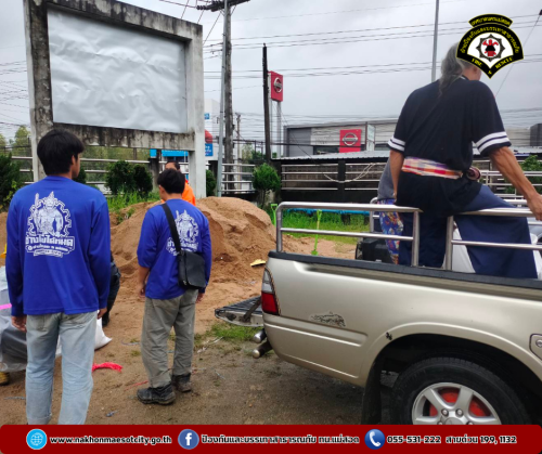 ดับเพลิงนครแม่สอด ออกดำเนินการช่วยเหลือประชาชนที่ได้รับผลกระทบจากอุทกภัยในเขตพื้นที่ ทน.แม่สอด