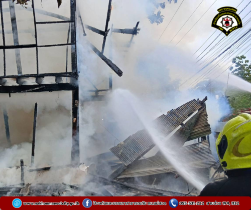 ดับเพลิงนครแม่สอด ออกดำเนินการระงับเหตุเพลิงไหม้บ้านเรือนประชาชน ภายในโรงเรียนบ้านแม่ปะ