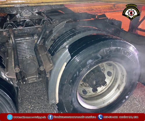 ดับเพลิงนครแม่สอด ออกดำเนินการระงับเหตุเพลิงไหม้รถเทรลเลอร์ขนส่งสินค้า บริเวณหน้าศูนย์มาสต้า วี กรุ๊ป คาร์ แม่สอด