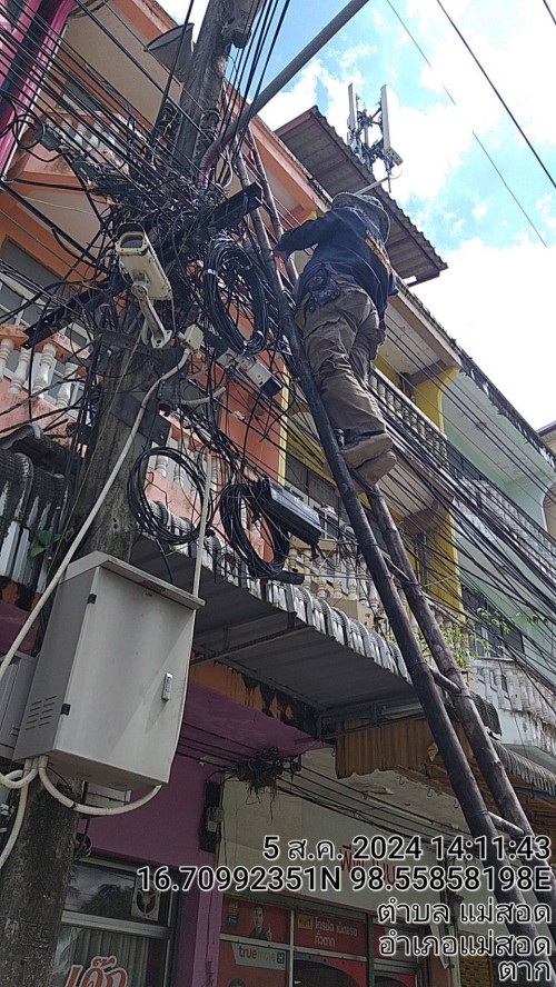 เจ้าหน้าที่กองยุทธศาสตร์และงบประมาณ ดำเนินการตามคำร้องขอ ติดตั้งและซ่อมแซมเคเบิ้ลทีวี เพื่อการศึกษาเทศบาลนครแม่สอด ระหว่างวันที่ 1 - 6 สิงหาคม 2567 