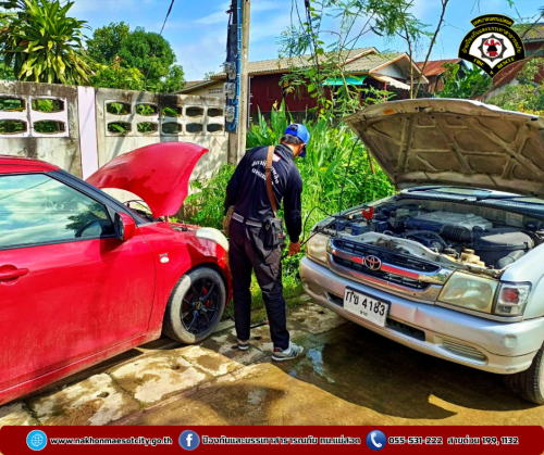  ดับเพลิงแม่สอด ออกช่วยเหลือประชาชน พ่วงเเบตเตอรี่ให้รถยนต์ประชาชน บริเวณชุมชนจ๊อกจอ