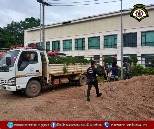 ดับเพลิงนครแม่สอด ร่วมกันทำความสะอาด ปรับปรุงภูมิทัศน์ บริเวณสถานีดับเพลิง นครแม่สอด