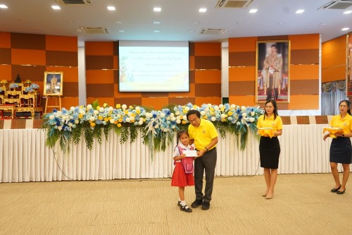 เทศบาลนครแม่สอดจัดกิจกรรมโครงการทุนการศึกษาสำหรับนักศึกษาและการให้ความช่วยเหลือนักเรียนในเขตเทศบาลนครแม่สอด ประจำปีงบประมาณ 2567