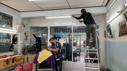 เจ้าหน้าที่กองยุทธศาสตร์และงบประมาณ ดำเนินการตามคำร้องเพื่อขอซ่อมแซมเคเบิ้ลทีวี เพื่อการศึกษาเทศบาลนครแม่สอด