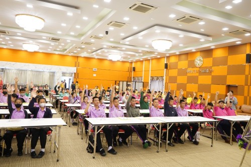 กองการศึกษาจัดโครงการฝึกอบรมเชิงปฏิบัติการเพื่อพัฒนาเด็กและเยาวชนให้มีคุณธรรม จริยธรรม และทักษะทางสังคม