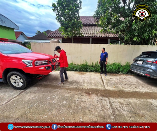 ดับเพลิงนครแม่สอด ออกดำเนินการช่วยเหลือประชาชน เหตุรถยนต์ตกข้างทาง บริเวณชุมชนบ้านทุ่ง