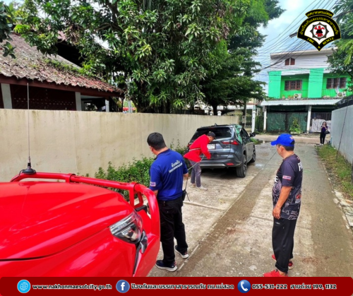 ดับเพลิงนครแม่สอด ออกดำเนินการช่วยเหลือประชาชน เหตุรถยนต์ตกข้างทาง บริเวณชุมชนบ้านทุ่ง