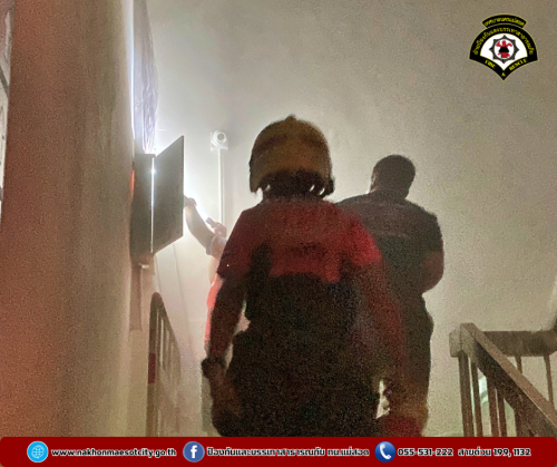 ดับเพลิงนครแม่สอด ออกระงับเหตุไฟฟ้าลัดวงจร บริเวณภายในอาคารสนามกีฬา 5 อำเภอชายแดน 