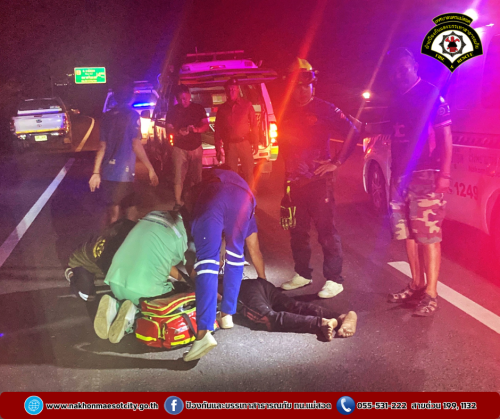 ดับเพลิงนครแม่สอด ออกดำเนินการช่วยเหลือประชาชน อุบัติเหตุทางถนน บริเวณใกล้เคียงอ่างเก็บน้ำห้วยลึก