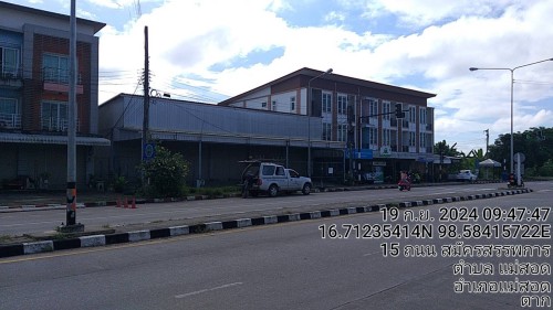 เจ้าหน้าที่กองยุทธศาสตร์และงบประมาณ ดำเนินการตามคำร้องขอตรวจสอบและซ่อมแซมเคเบิ้ลทีวี เพื่อการศึกษาเทศบาลนครแม่สอด