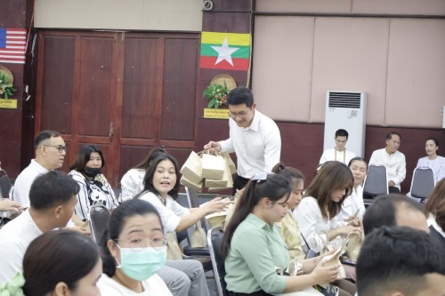 กองการเจ้าหน้าที่ จัดโครงการฝึกอบรมส่งเสริมคุณธรรมจริยธรรมบุคลากรในสังกัดเทศบาลนครแม่สอด 