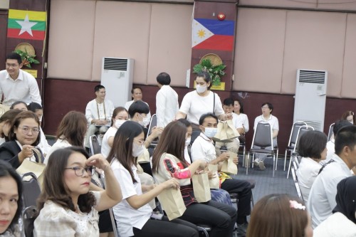 กองการเจ้าหน้าที่ จัดโครงการฝึกอบรมส่งเสริมคุณธรรมจริยธรรมบุคลากรในสังกัดเทศบาลนครแม่สอด 