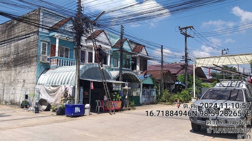 เจ้าหน้าที่กองยุทธศาสตร์และงบประมาณ ดำเนินการตรวจสอบและซ่อมแซมเคเบิ้ลทีวี เพื่อการศึกษาเทศบาลนครแม่สอด