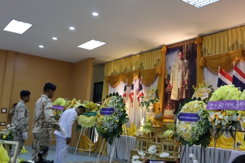 กองการเจ้าหน้าที่ ร่วมถวายพวงมาลาเนื่องในวันคล้ายวันสวรรคตของพระบาทสมเด็จพระปรมินทรมหาภูมิพลอดุลยเดชบรมมนาถบพิตร 13 ตุลาคม 2567