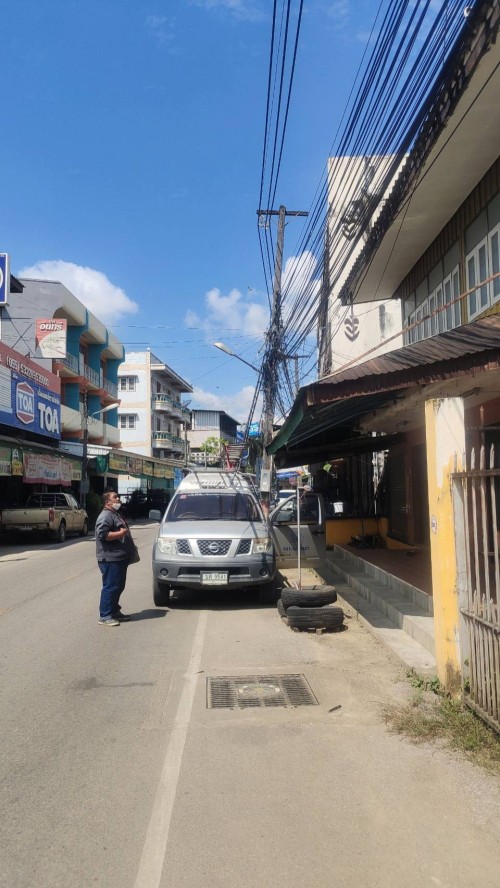 เจ้าหน้าที่กองยุทธศาสตร์และงบประมาณ ดำเนินการตามคำร้องขอติดตั้ง  และซ่อมแซมเคเบิ้ลทีวี เพื่อการศึกษาเทศบาลนครแม่สอด