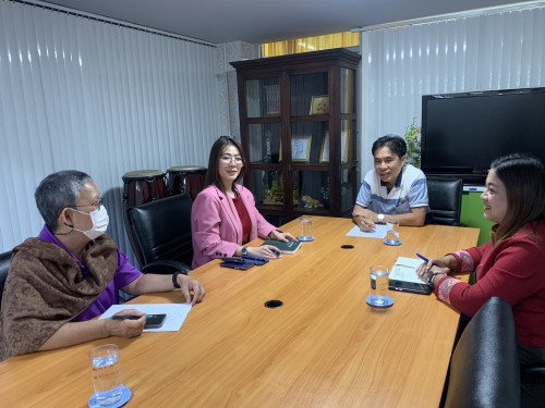 ประชุมหารือแนวทางการทำงานร่วมกันระหว่างการทำงาน และการดำเนินงานของแต่ละฝ่าย เพื่อกำหนดแนวทางการทำงานอย่างมีประสิทธิภาพและประสิทธิผล การพัฒนาการทำงานให้ดียิ่งขึ้น