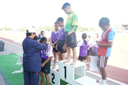 เทศบาลนครแม่สอดจัดกิจกรรมโครงการแข่งขันกีฬานักเรียนกลุ่มโรงเรียนในสังกัดเทศบาลนครแม่สอด