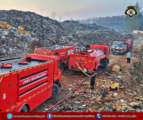 ดับเพลิงนครแม่สอด ออกระงับเหตุเพลิงไหม้ บ่อขยะเทศบาลนครแม่สอด