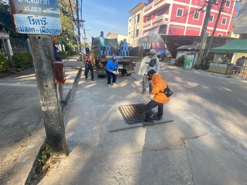 เปลี่ยนฝาท่อระบายน้ำ