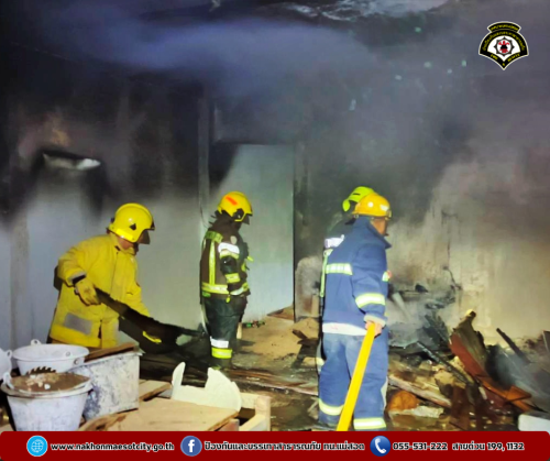 ดับเพลิงนครแม่สอด ออกระงับเหตุเพลิงไหม้อาคารพาณิชย์ (ระหว่างก่อสร้าง) ใกล้เคียงมัสยิดโดมทอง ชุมชนอิสลาม