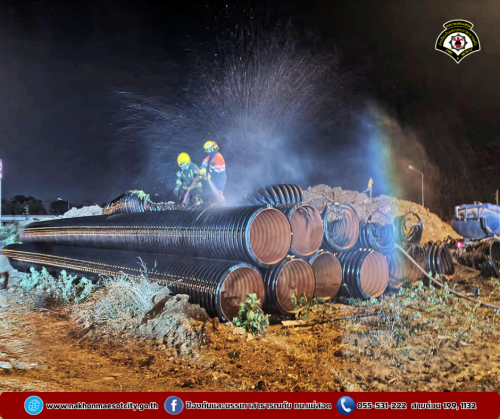 ดับเพลิงนครแม่สอด ออกระงับเหตุเพลิงไหม้ ท่อ HDPE ใกล้เคียงศูนย์ฮีโน่ นิวแมน สาขาแม่สอด