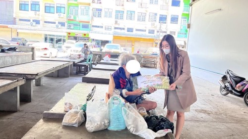 ลงพื้นที่เยี่ยมกลุ่มเปราะบาง ในเขตชุมชนชุมพลพัฒนา เทศบาลนครแม่สอด 