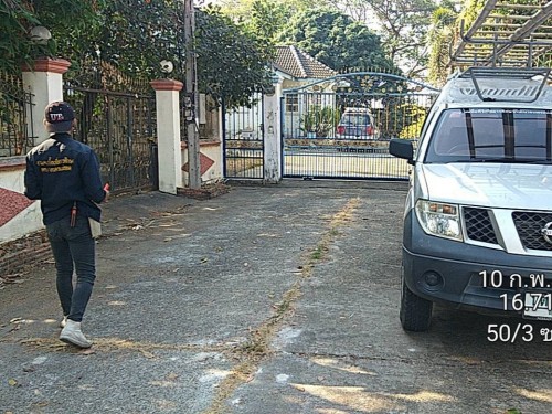 เจ้าหน้าที่กองยุทธศาสตร์และงบประมาณ ดำเนินการตามคำร้องขอติดตั้ง และซ่อมแซมเคเบิ้ลทีวี เพื่อการศึกษาเทศบาลนครแม่สอด