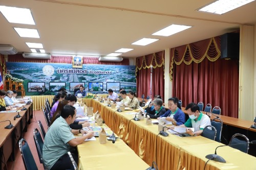 กองยุทธศาสตร์และงบประมาณ จัดประชุมคณะกรรมการพัฒนาเทศบาลนครแม่สอด