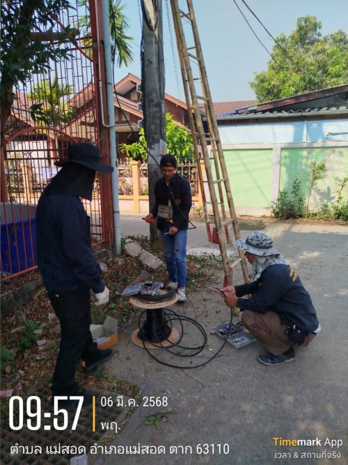 เจ้าหน้าที่กองยุทธศาสตร์และงบประมาณ ดำเนินการตามคำร้อง ขอซ่อมแซมเคเบิ้ลทีวี ชุมชนวัดหลวง