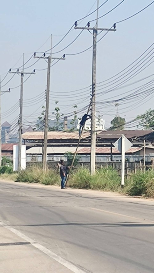 เจ้าหน้าที่กองยุทธศาสตร์และงบประมาณ ดำเนินการตามคำร้อง ขอซ่อมแซมเคเบิ้ลทีวี ชุมชนอิสลาม
